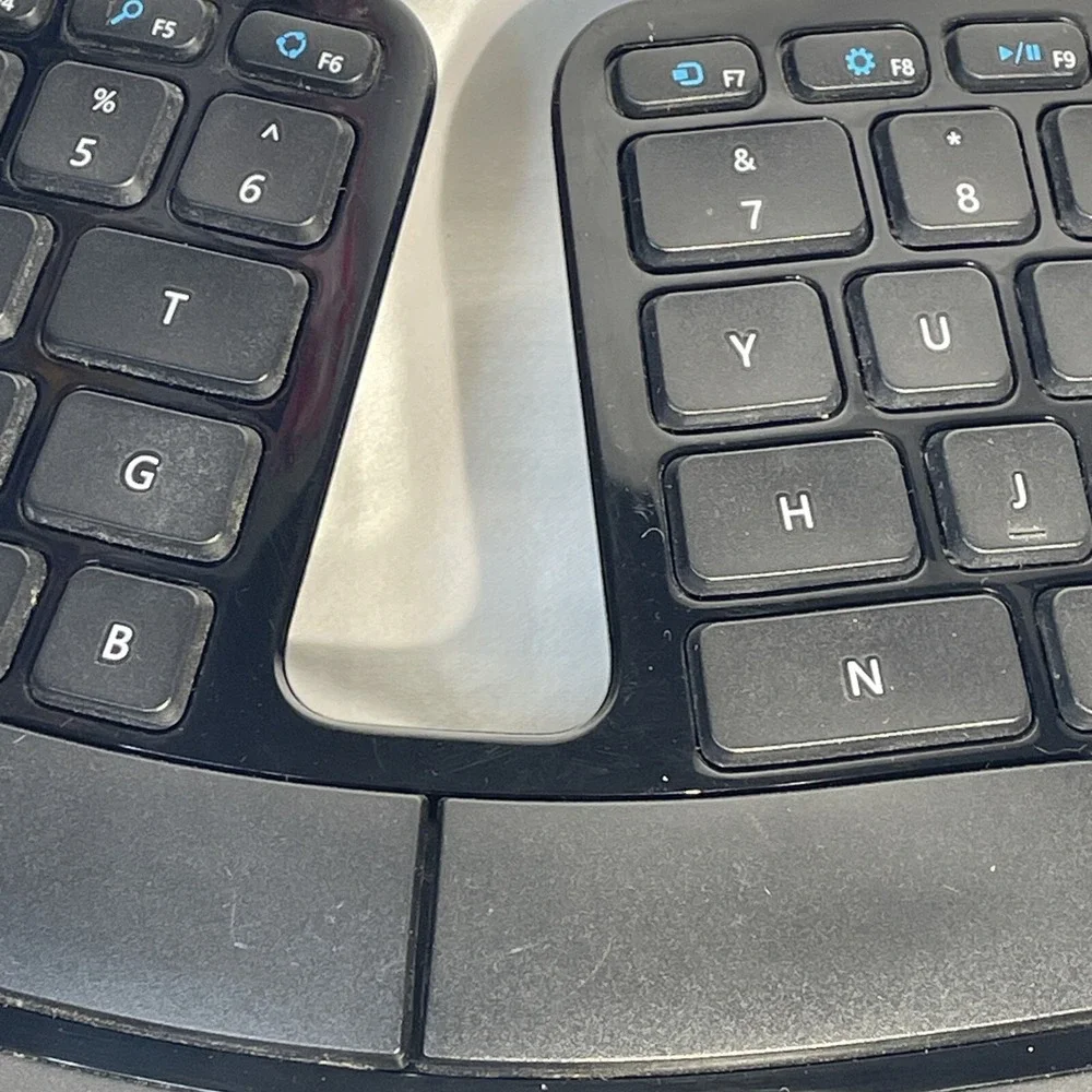 Microsoft Sculpt Ergonomic Desktop KEYBOARD Model 1559 No USB Dongle Not Tested